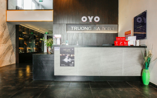 Truong Sa Hotel by OYO