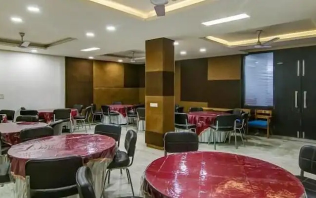 FabHotel Anand Villa