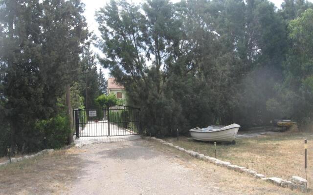 Zena Holiday Villa