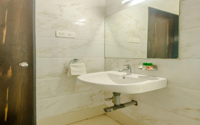 OYO 9738 Hotel House Khas Suites