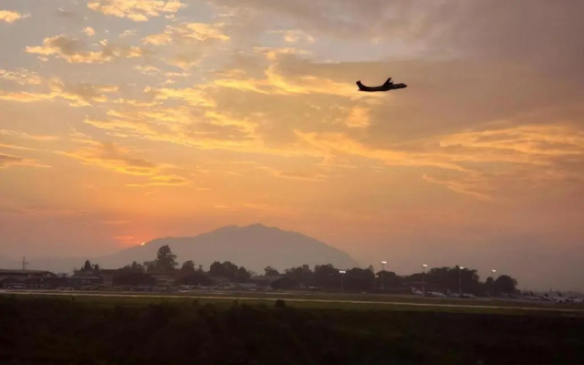 Kathmandu Airport View Hotel And Lodge