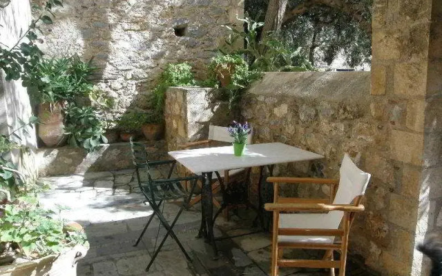 Telesilla Monemvasia Castle House