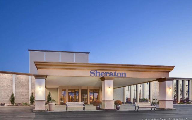 Wyndham Omaha / West Dodge