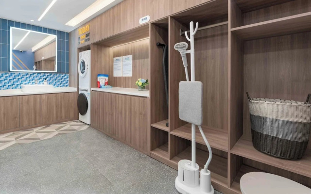 Holiday Inn Express Wuhan Jinyin Lake by IHG