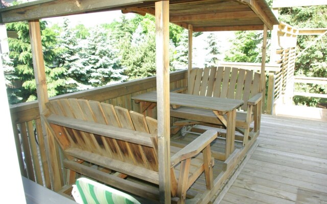 Abagale's Victorian Hot Tub and Suites