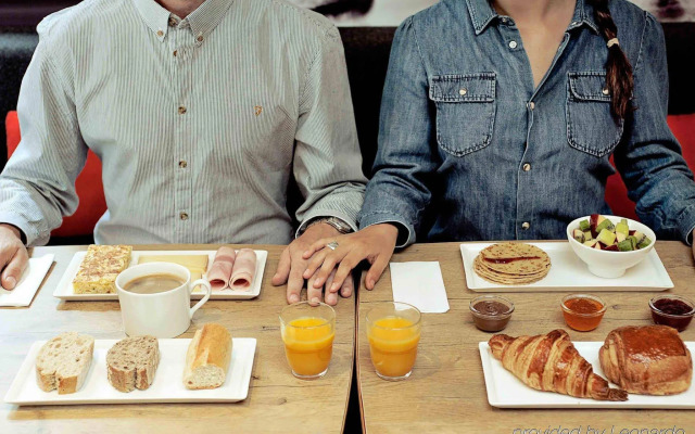 ibis Lyon Est Chaponnay