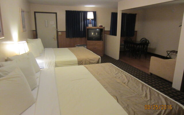 Americas Best Value Inn & Suites Branson - Near the Strip