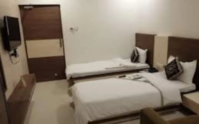 Hotel Grand Paradise