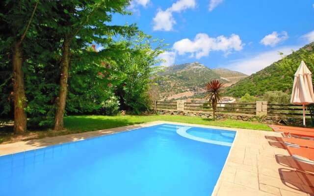 Uphoria Villas