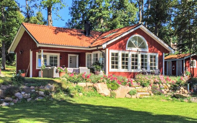 Beautiful Home in Höör With Wifi and 4 Bedrooms