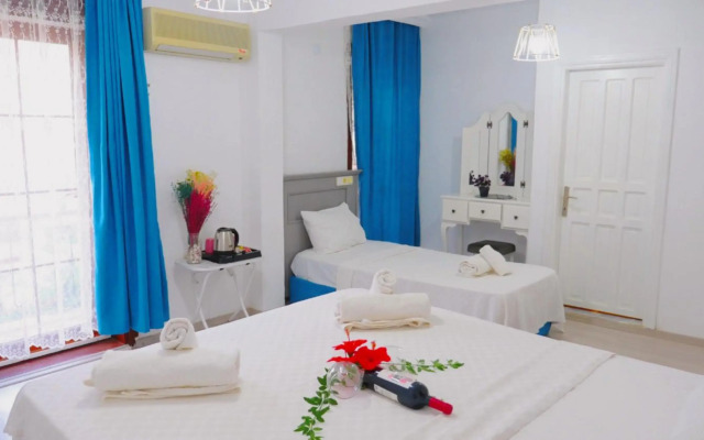 Papermoon Hotel & Apartments