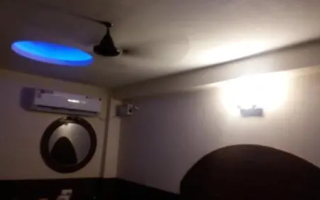 Poorna Lodge by OYO Rooms