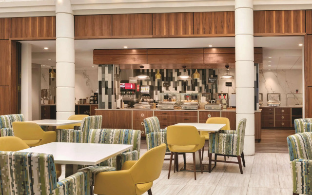 Embassy Suites by Hilton Richmond