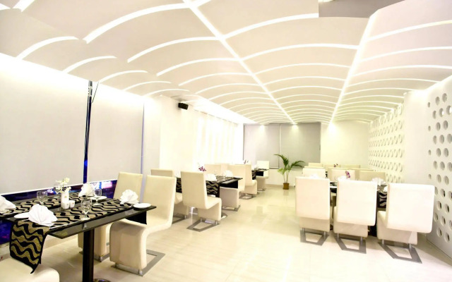 Innotel Luxury Business Hotel