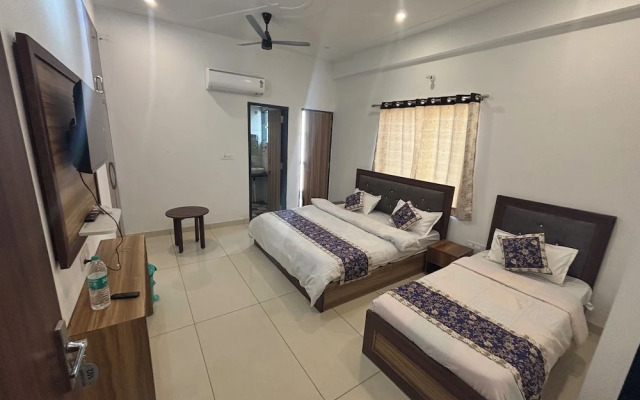 Hotel Rajhans