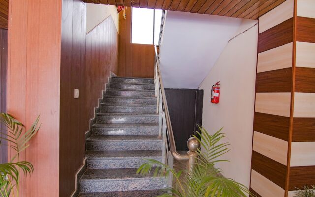 Fabhotel Doon Maira