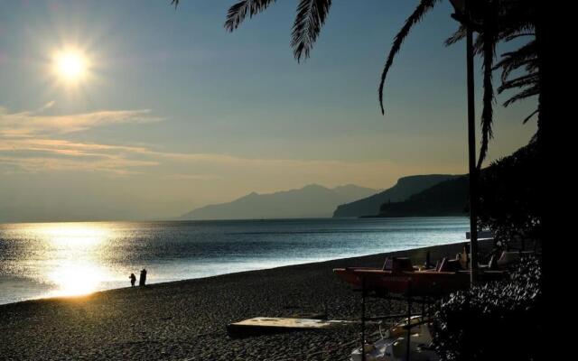 HUGE VILLA 39 Guests PRIVATE POOL - TENNISCOURT - COOK - villaitaly eu