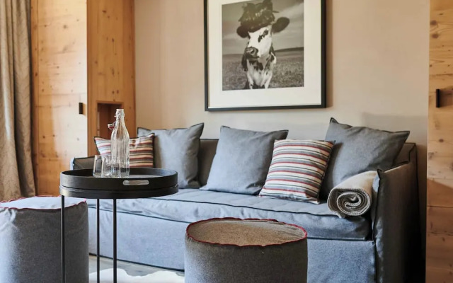 Serviced Luxury Chalet Evi