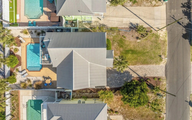 Seafoam Beautiful 3BR Home With Heated Private Pool - 4 Min Walk to Beach!
