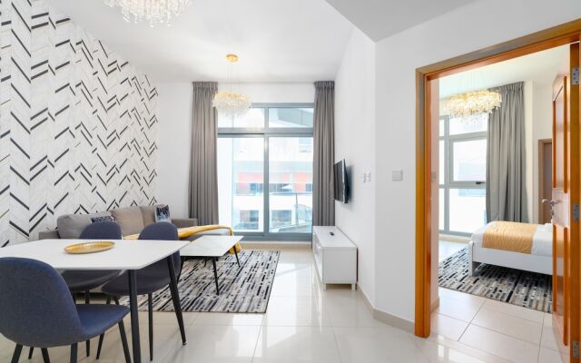 GLOBALSTAY. Marina Residences. Pool, Gym