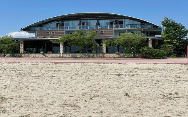 Safir Beach Resort Hotel & Socail Facility