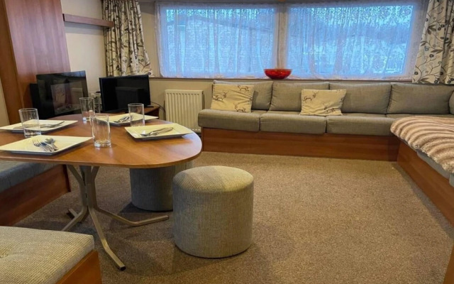Immaculate 2-bed Sleeps 6 in Pevensey Bay