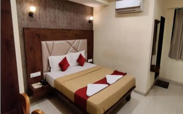 Hotel Samaira Residency