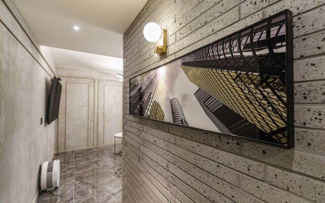 Brown-Dot Hotel Geomdan