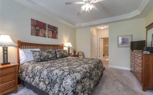 Exclusive Greenbriar Condo W/ Golf & Beach Shuttle Condo