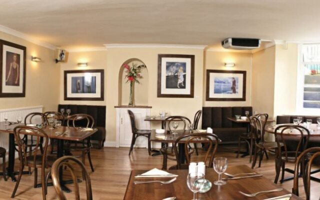 Gullivers Hotel - B&B