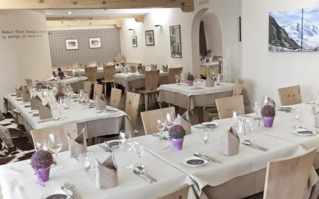 Hotel Baer & Post Zernez