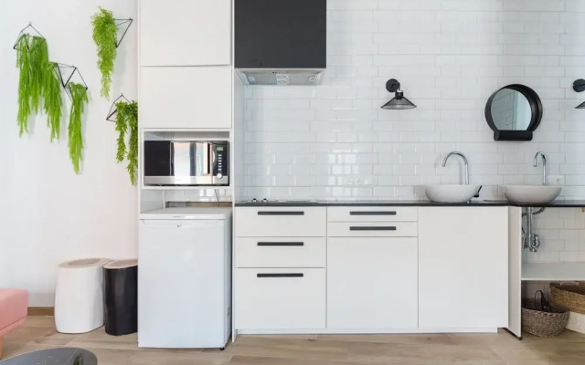 Cozy Holiday Apartment With Terrace and BBQ