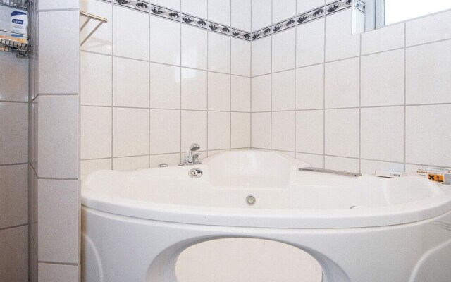6 Person Holiday Home in Ebeltoft