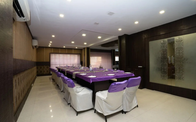 Hotel Samrat