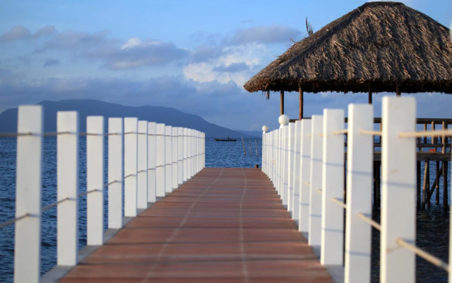 Nataya Roundhouse Coral Bay Resort and Spa