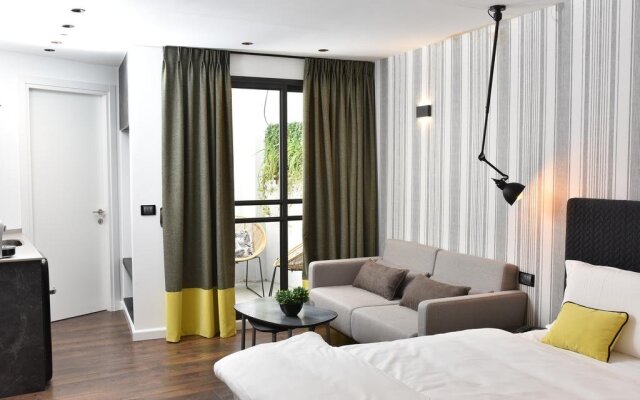 Adva Boutique Hotel