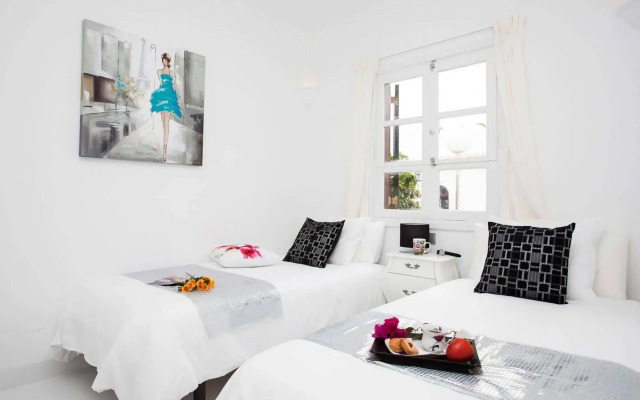Villa Granada by Vacanzy Collection