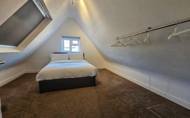 London Luxury Apartment - Finchley Road Retreat