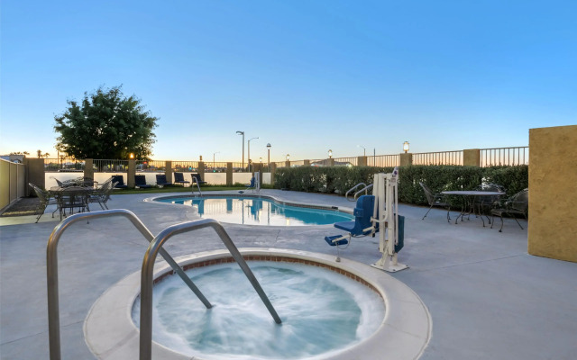 Best Western Plus John Jay Inn & Suites