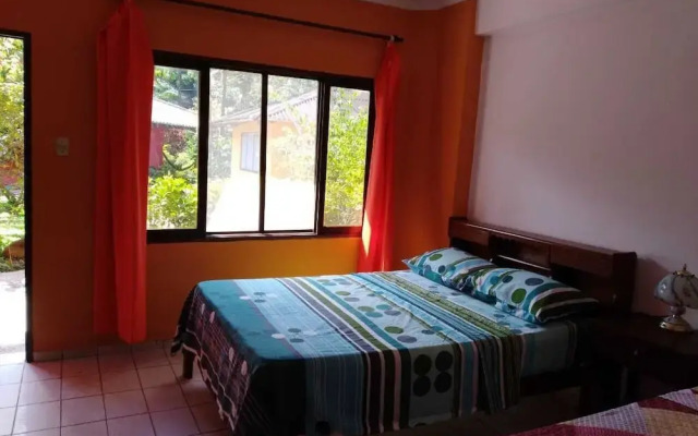 Hotel Mirador Villa Tunari - Hostel