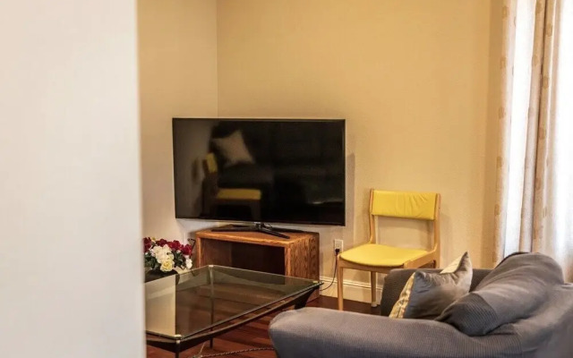 Lovely 2-bedroom in Cupertino