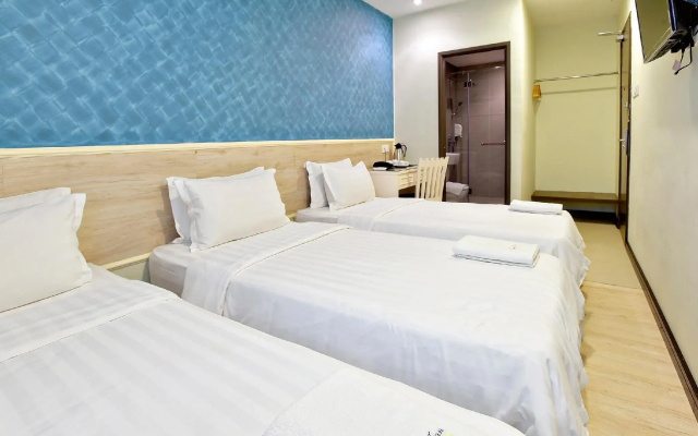 Pantai Inn