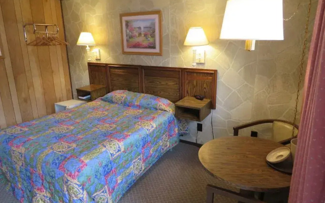 Red Ranch Motel