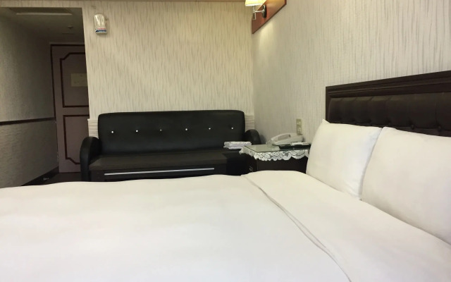 King Lo Tung Hotel