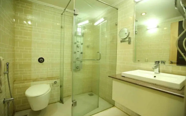 OYO Premium 113 Brigade Road