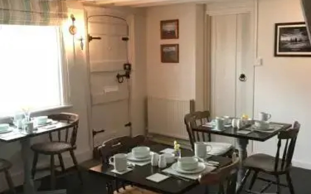 Willow Cottage