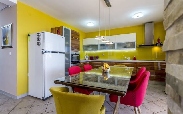 Apartment Paradise View