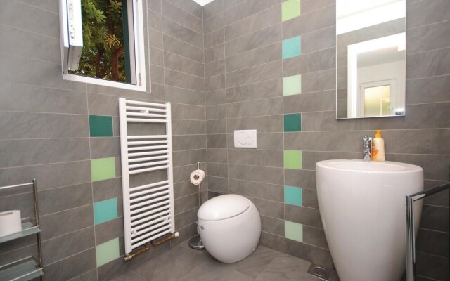 Awesome Home in Trogir With Wifi and 4 Bedrooms