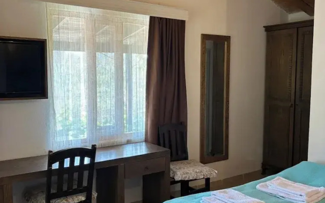 Assos Gül pansiyon