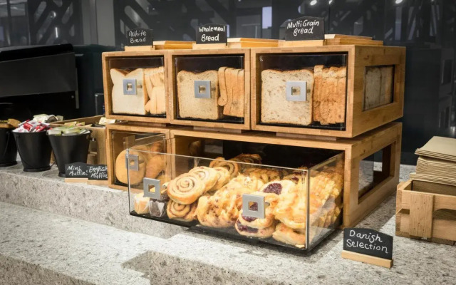 Holiday Inn Express Adelaide City Centre by IHG